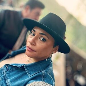 Meet your Posher, Nelya